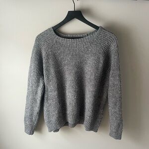 Old Navy Heather Gray Ribbed Crewneck Sweater